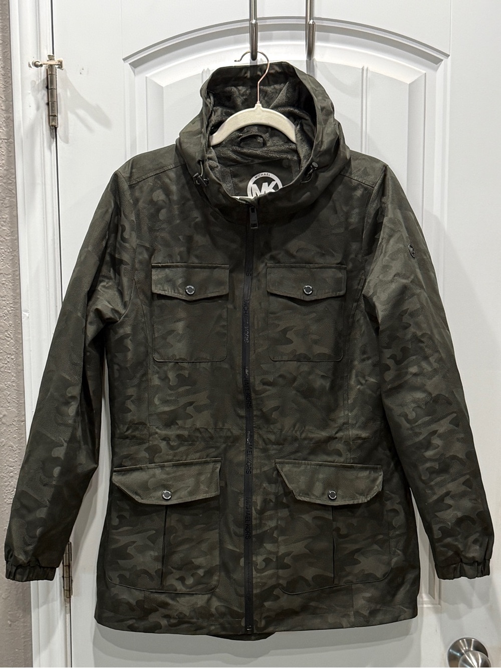 Michael Kors Women’s Size M Olive Green Camo Hooded Utility Anorak Jacket EUC